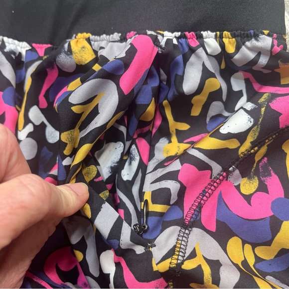 TEK Gear Workout Gear Multi-Purpose Workout Shorts - Picture 4 of 9